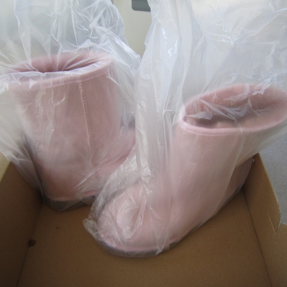 Ugg Classic Short Soft Pink 6 - Picture 2 of 15